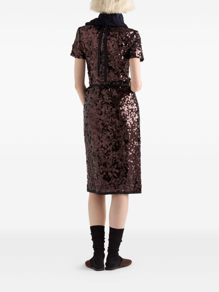 Prada

Gonna con fiocco in paillettes marrone scuro