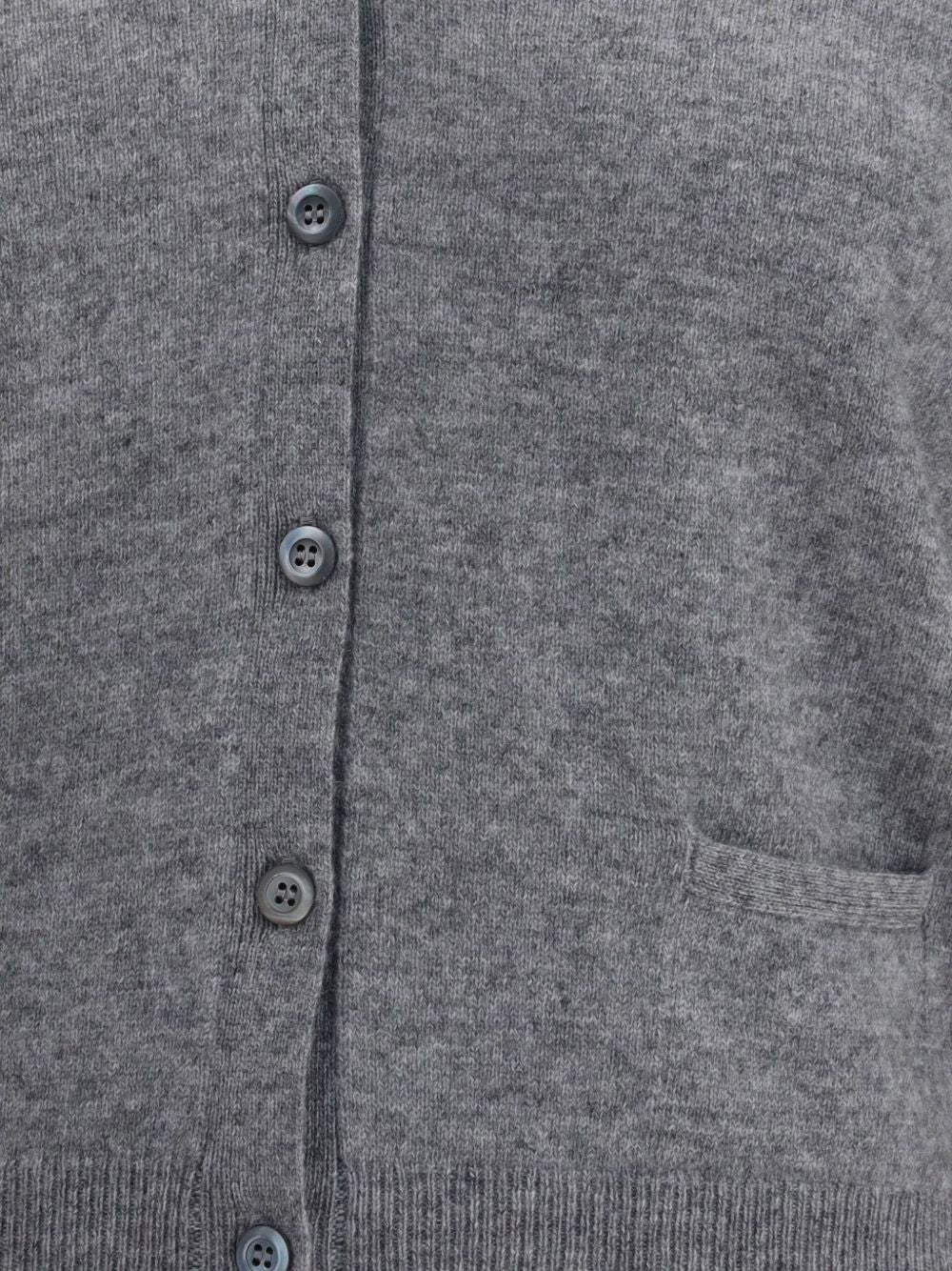 Prada

Cardigan grigio,
