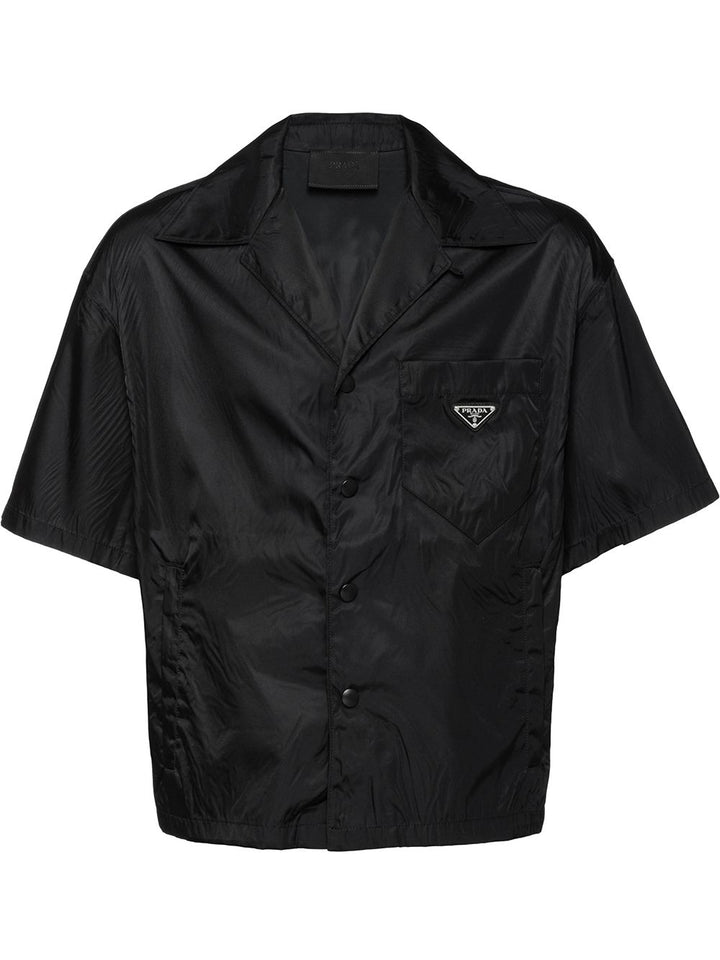 Prada
Camicia con maniche corte