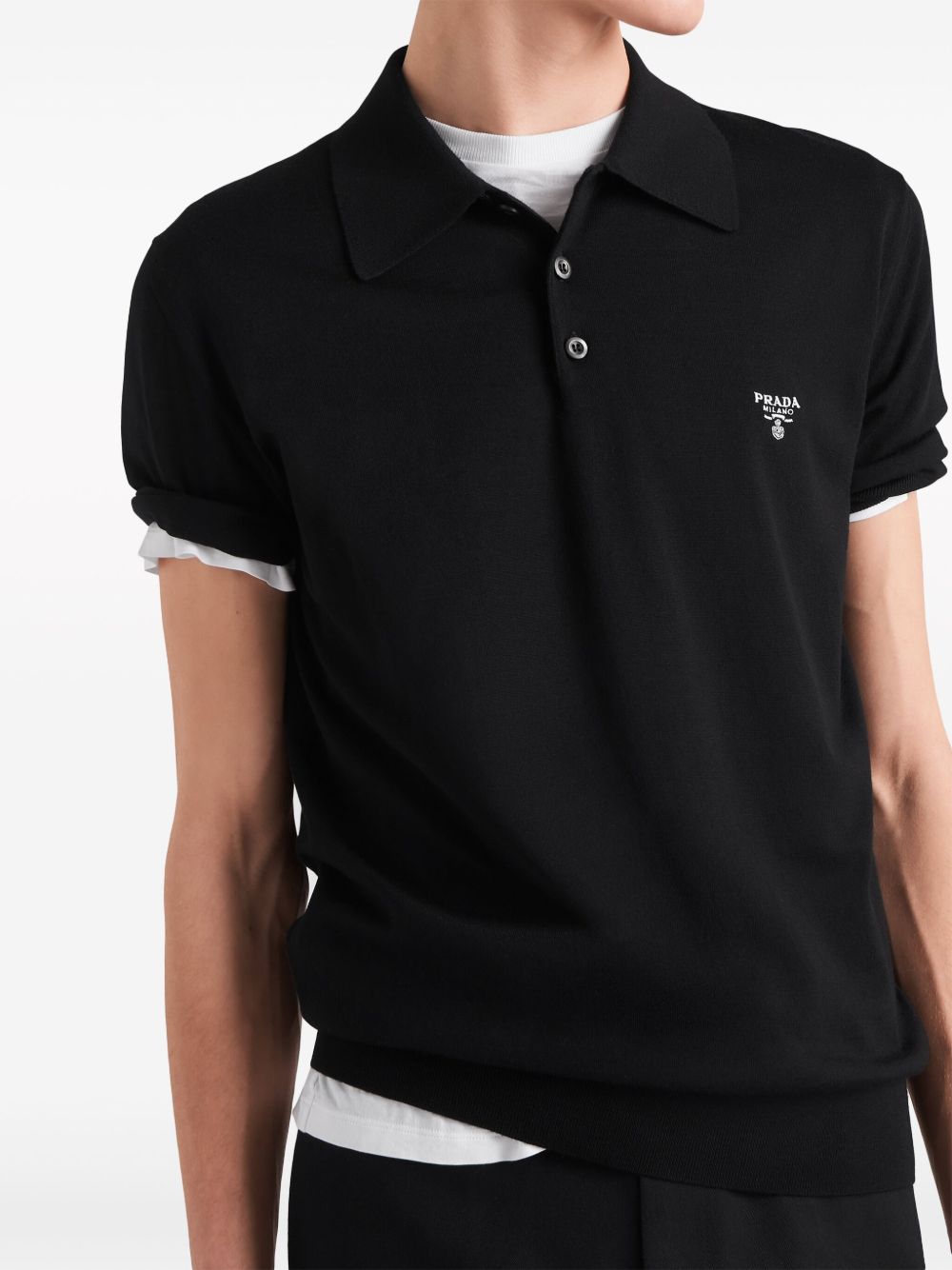 Prada Polo con ricamo
