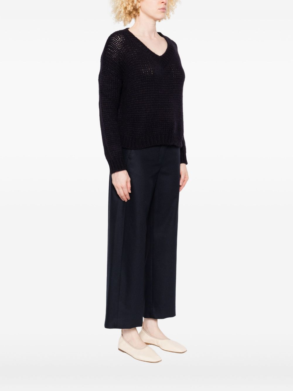 Roberto Collina
Maglione nero con scollo a V