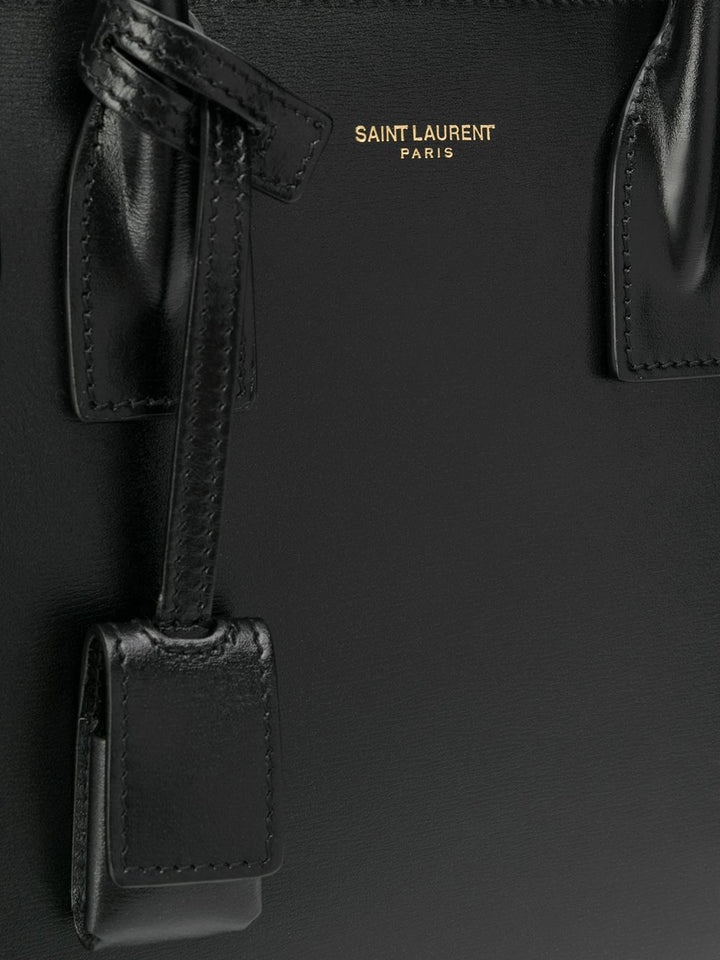 SAINT LAURENT
La borsa Sac de jour in versione intermedia.