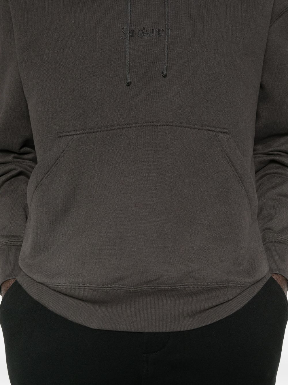 SAINT LAURENT
FELPA CON CAPPUCCIO