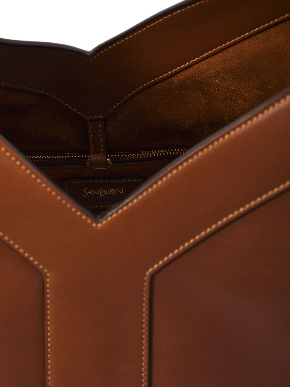 Saint Laurent
Borsa