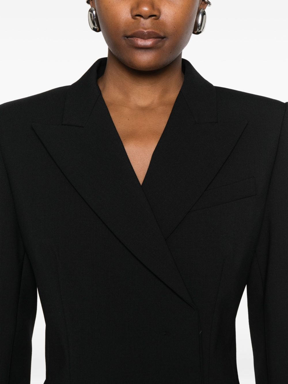 Sportmax
Giacca nera in misto lana con revers a lancia