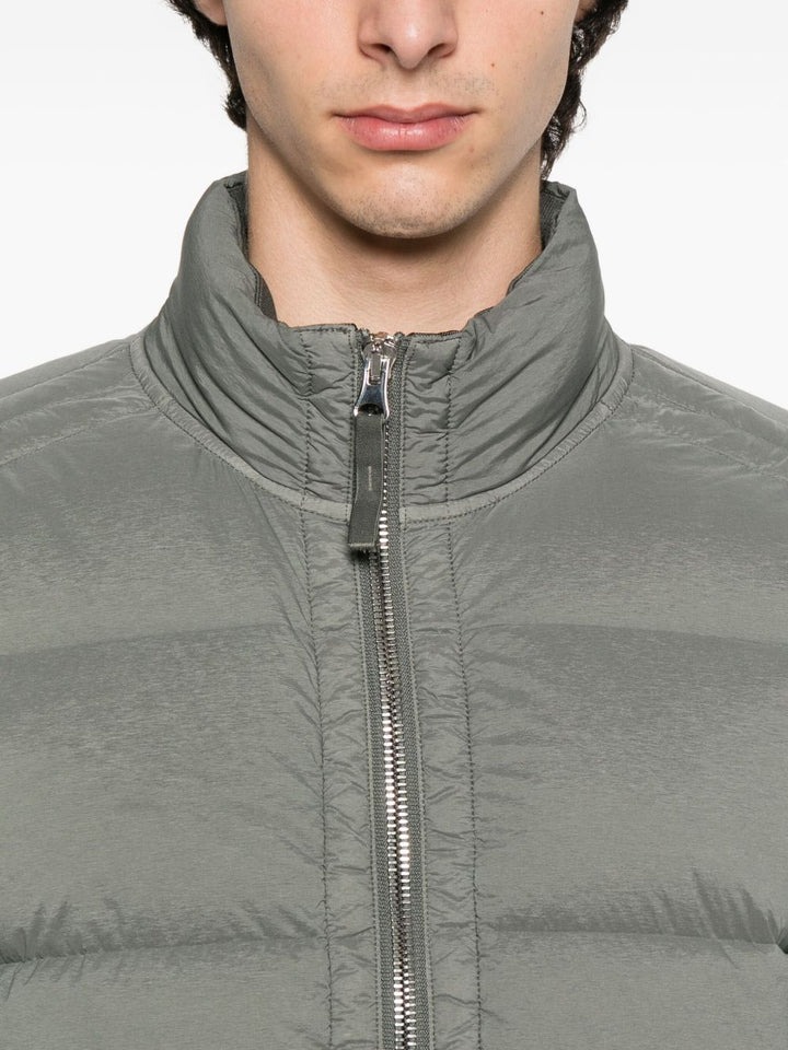 Stone Island
Giacca trapuntata con zip frontale