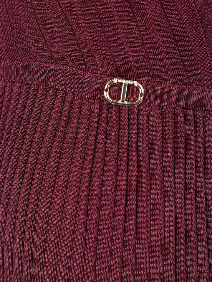 Twinset Abito in maglia a coste bordeaux