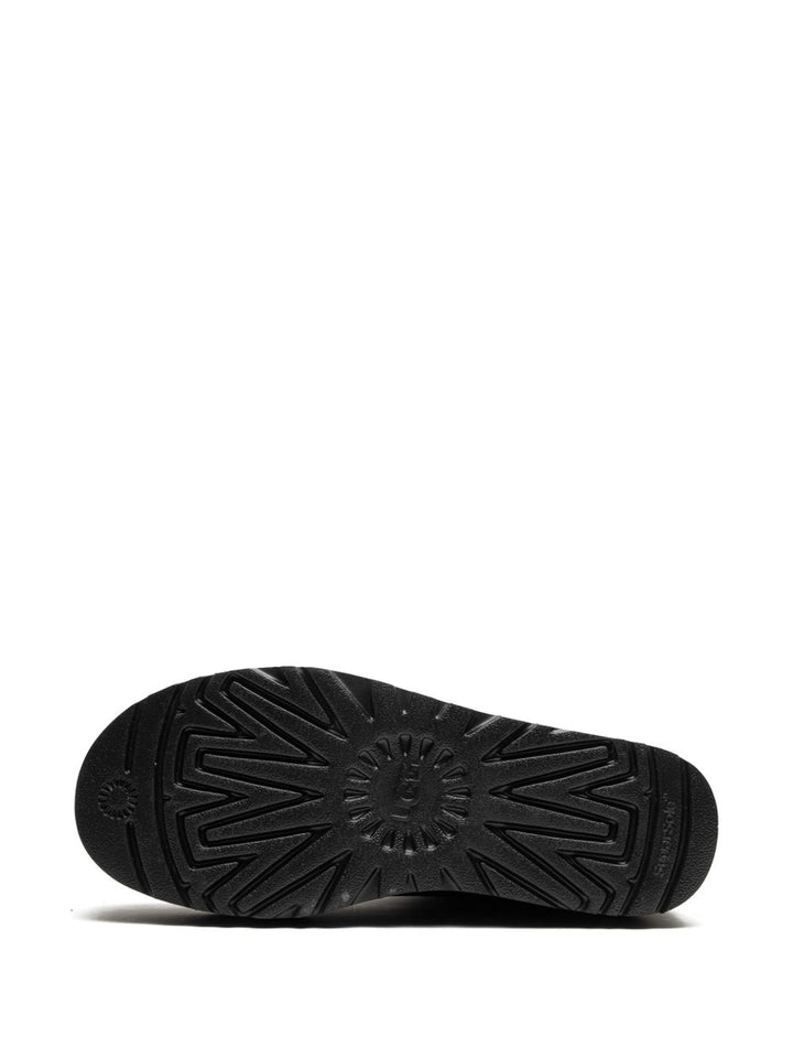 UGG
Stivali Classic Ultra Mini con suola rialzata
