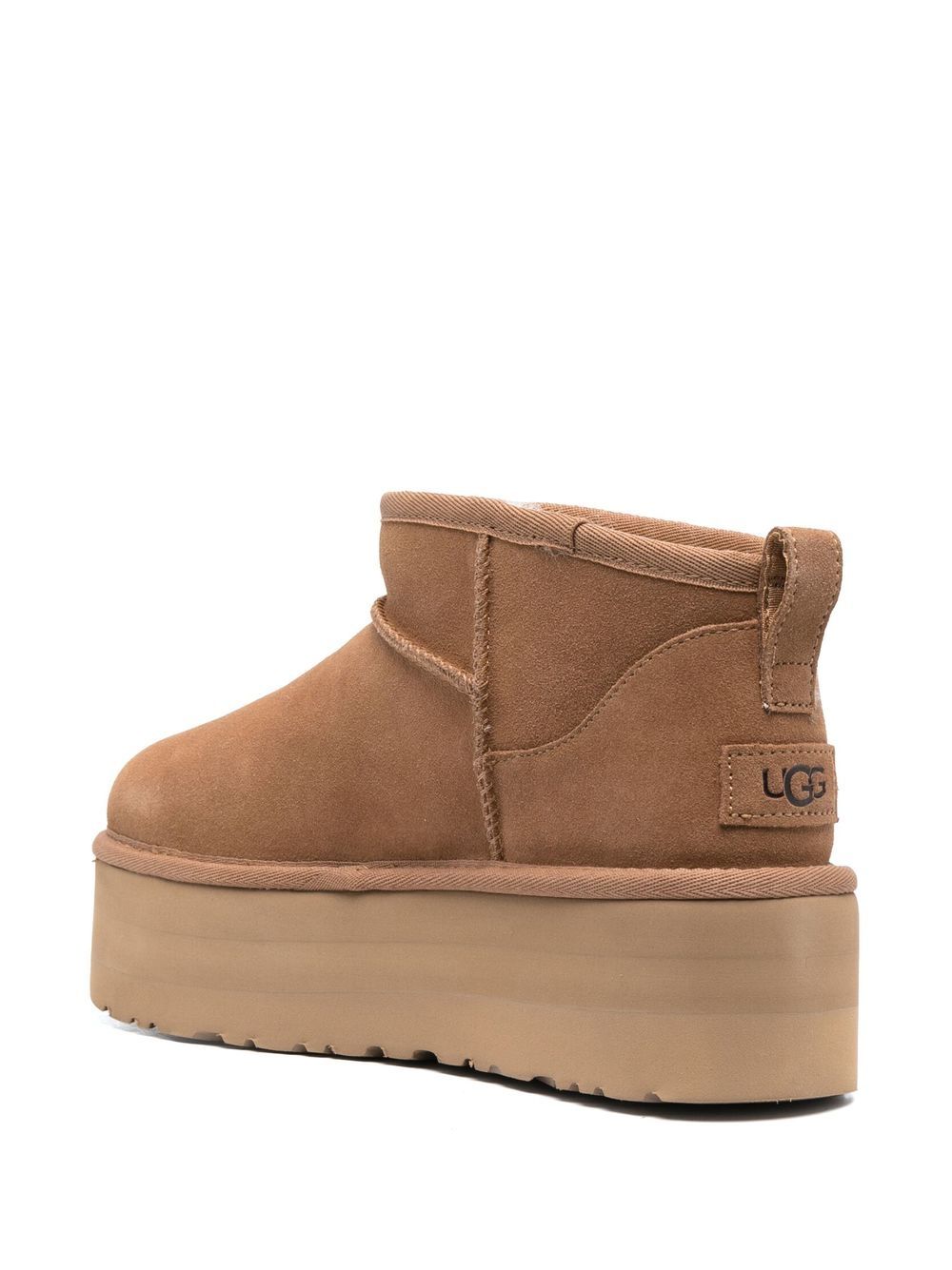 UGG
Stivali Classic Ultra Mini con suola rialzata