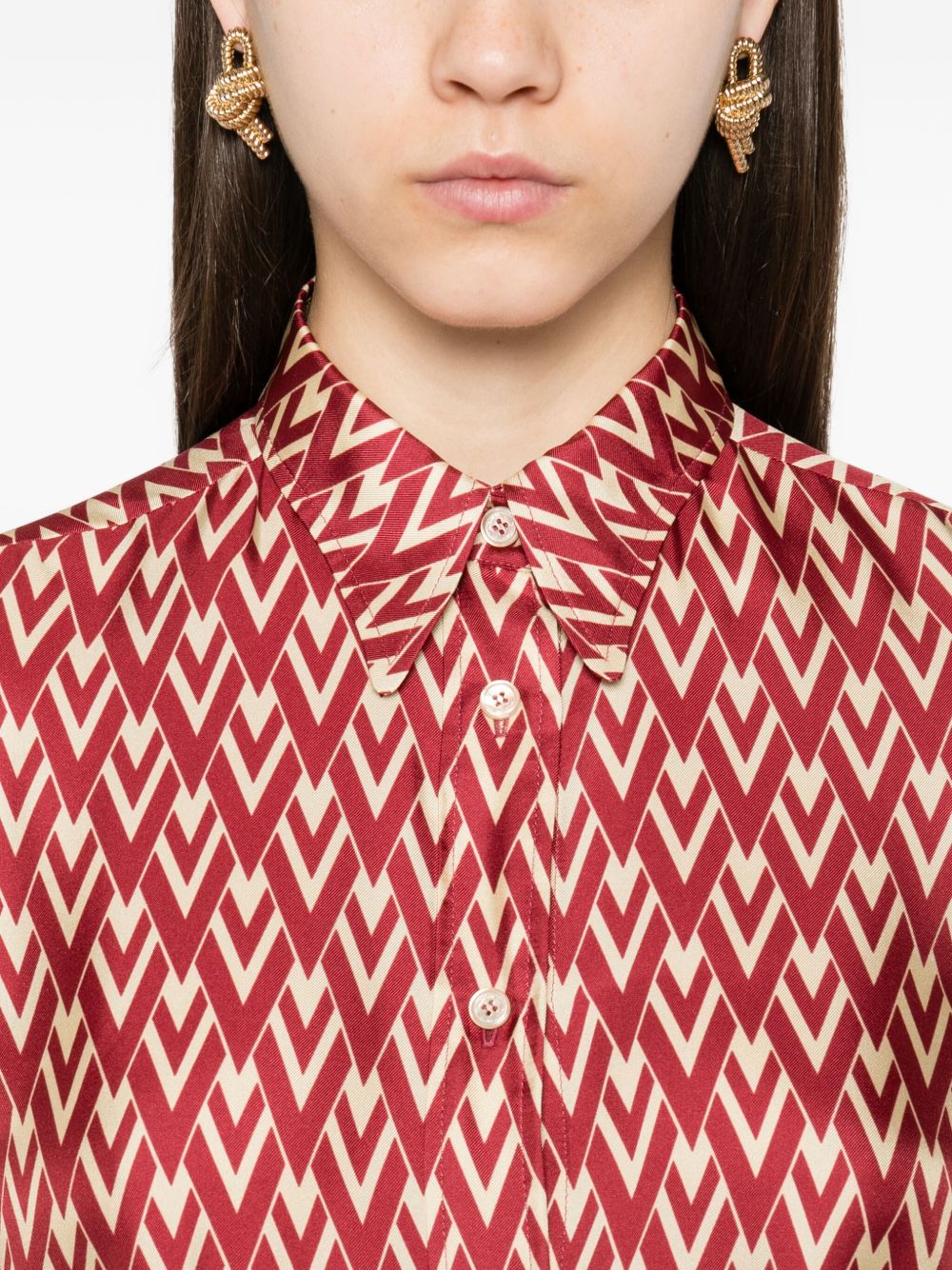 Valentino Garavani
Camicia in seta con stampa geometrica
