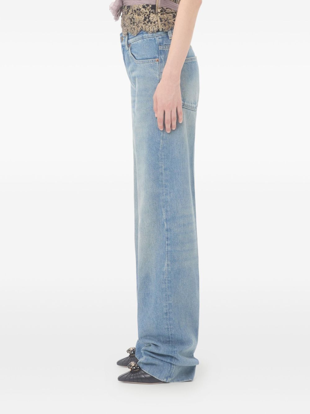 Valentino Garavani
Jeans con applicazione logo