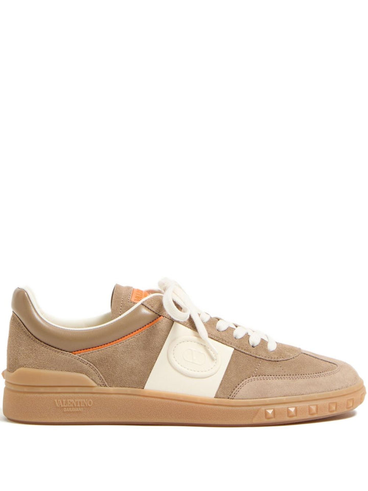 Valentino Garavani
Sneakers Upvillage