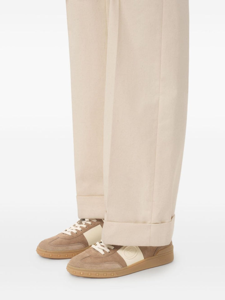 Valentino Garavani
Sneakers Upvillage