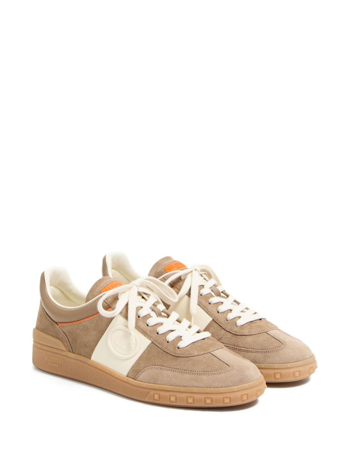 Valentino Garavani
Sneakers Upvillage