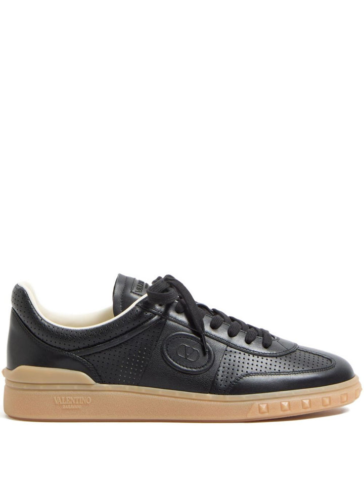 Valentino Garavani
Sneakers Upvillage