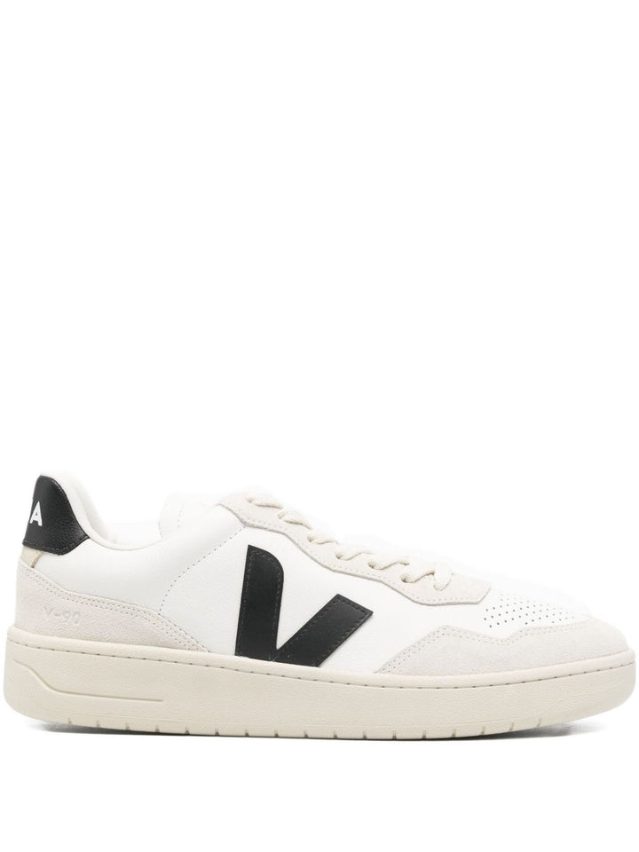 Veja
Sneakers V-90 in pelle bianca e nera