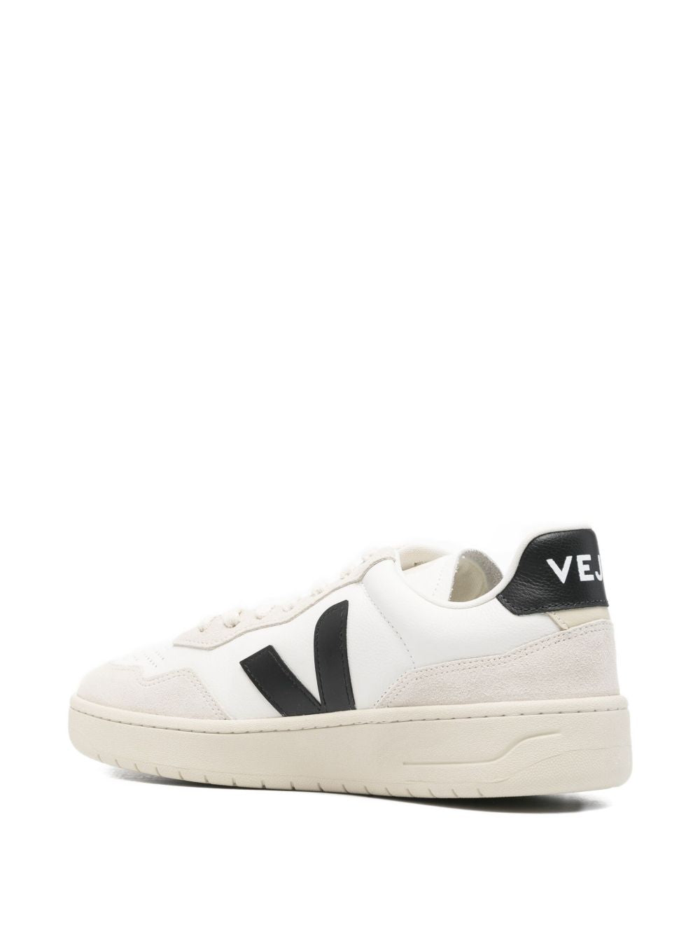 Veja
Sneakers V-90 in pelle bianca e nera
