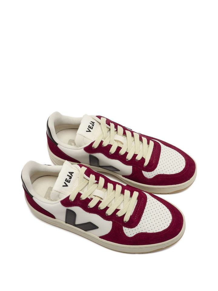 VEJA
Sneakers V-10
