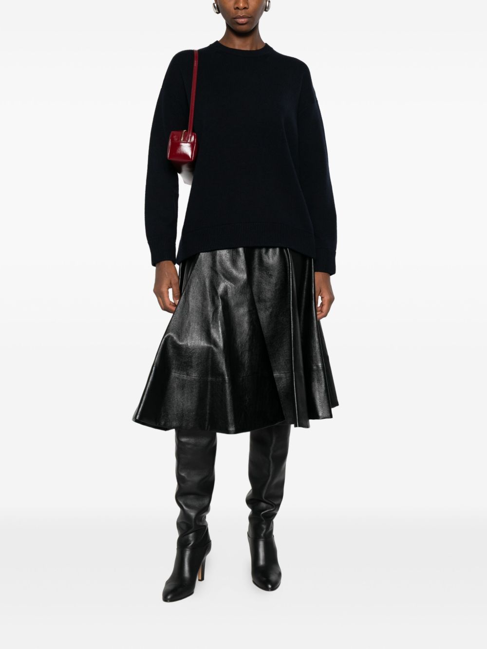 'S Max Mara  Maglione nero, girocollo, manica lunga.