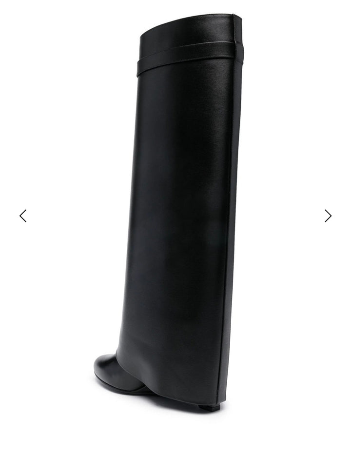 GIVENCHY
GIVENCHYSTIVALI SHARK LOCK