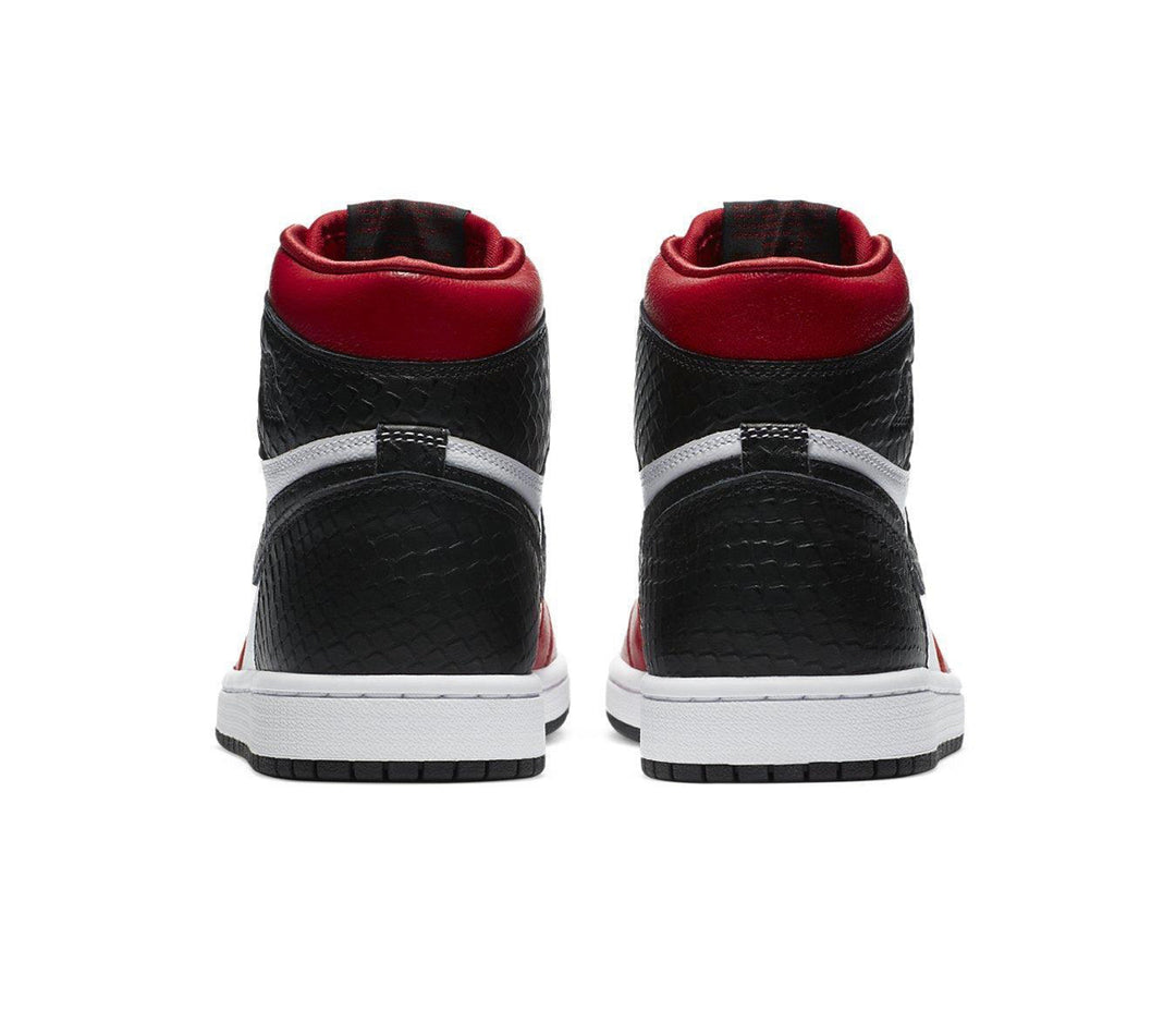 Jordan 1 Retro High Satin Snake Chicago