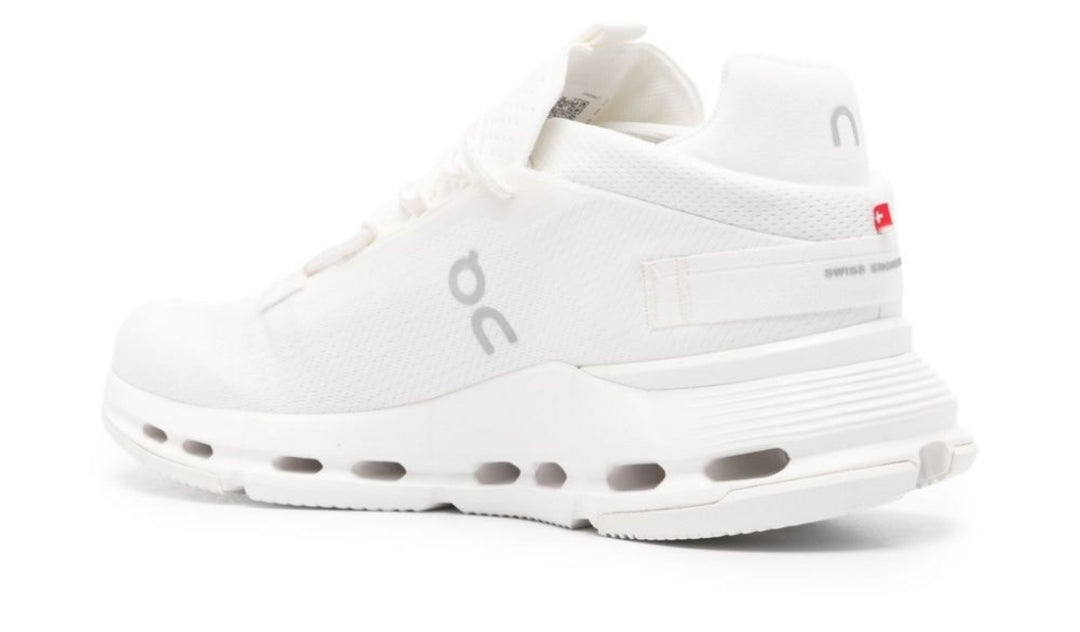 ON
ON RUNNING SNEAKERS CLOUDHORIZON WATERPROOF