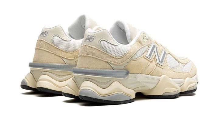 NEW BALANCE
NEW BALANCE SNEAKERS 9060
