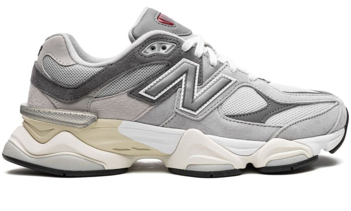 NEW BALANCE
NEW BALANCE SNEAKERS 9060 GRANITE
