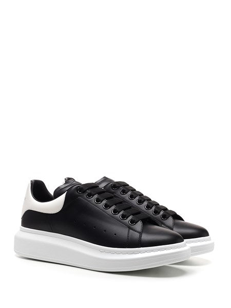Alexander Mcqueen
Sneakers "Oversize" nere