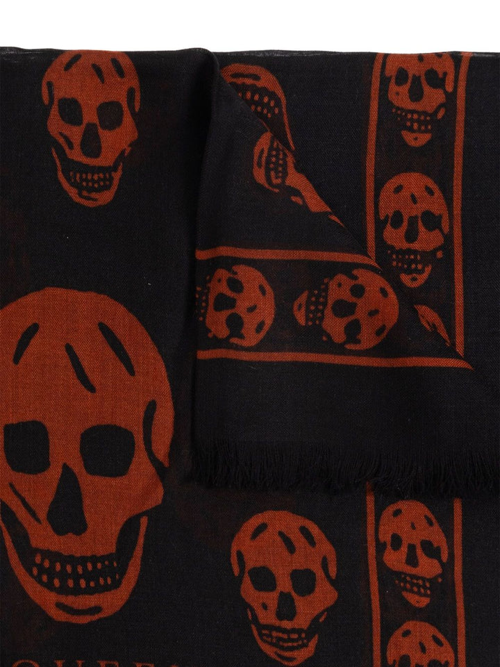 Alexander McQueen
sciarpa con stampa di teschi