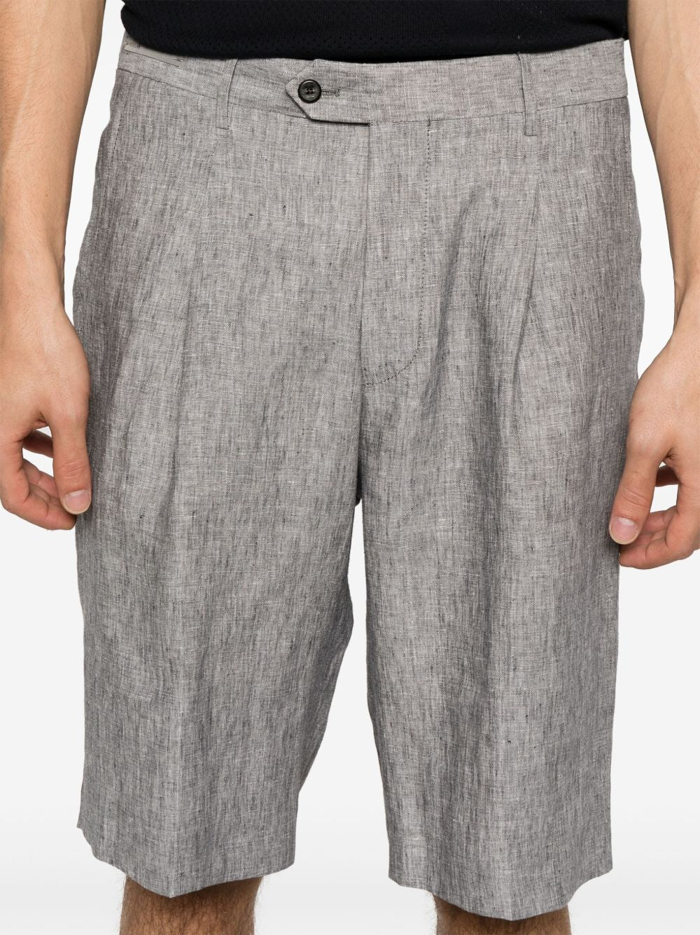 Corneliani
Chino corti con pieghe