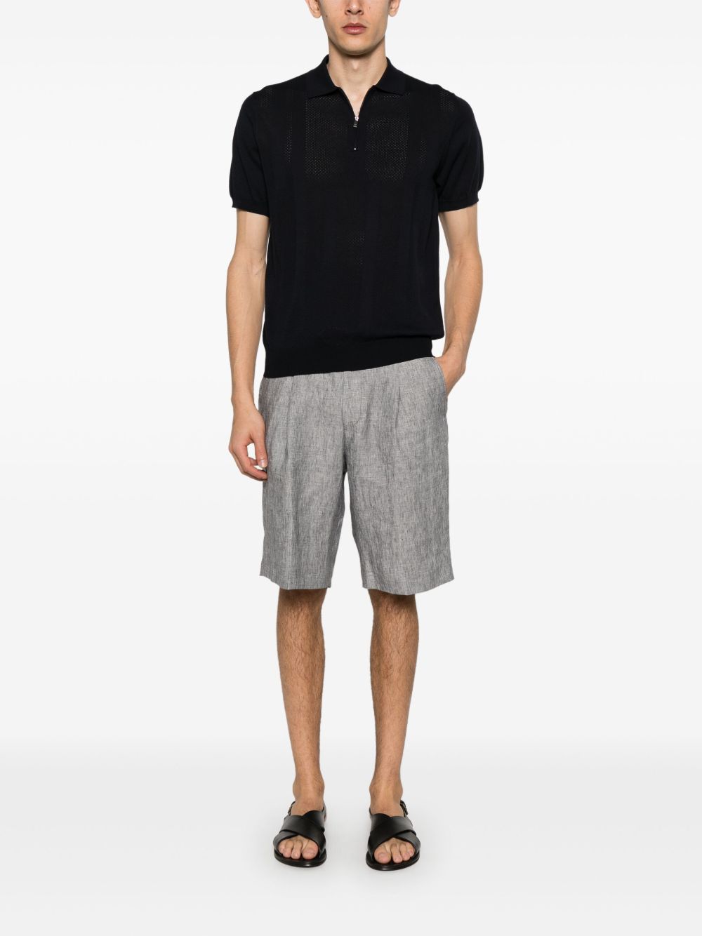Corneliani
Chino corti con pieghe