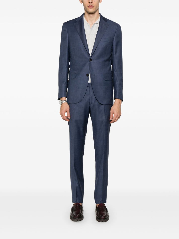 Corneliani
Completo in lana vergine