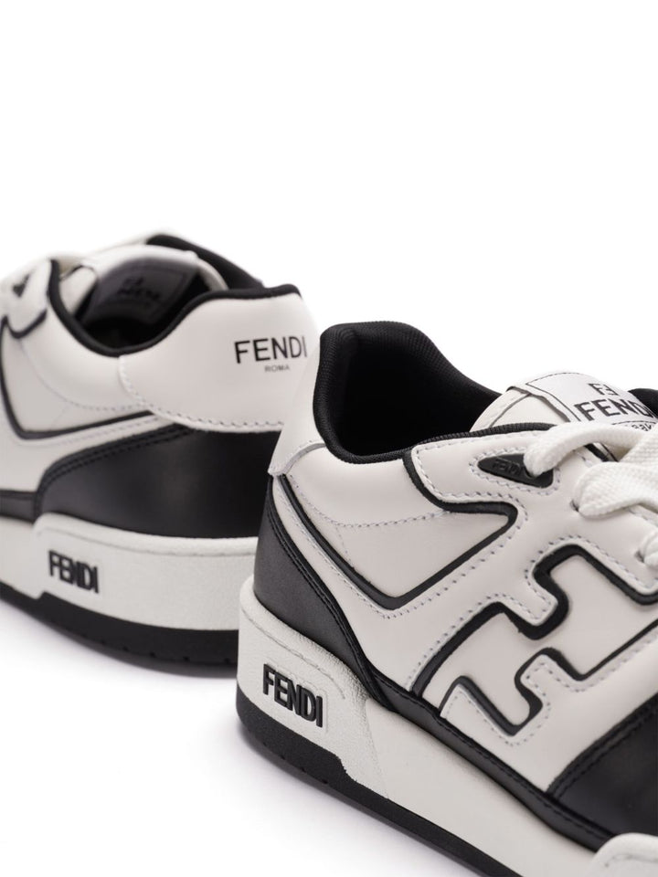 FENDI
sneakers bianco/nero con patch logo