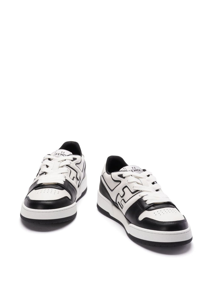 FENDI
sneakers bianco/nero con patch logo