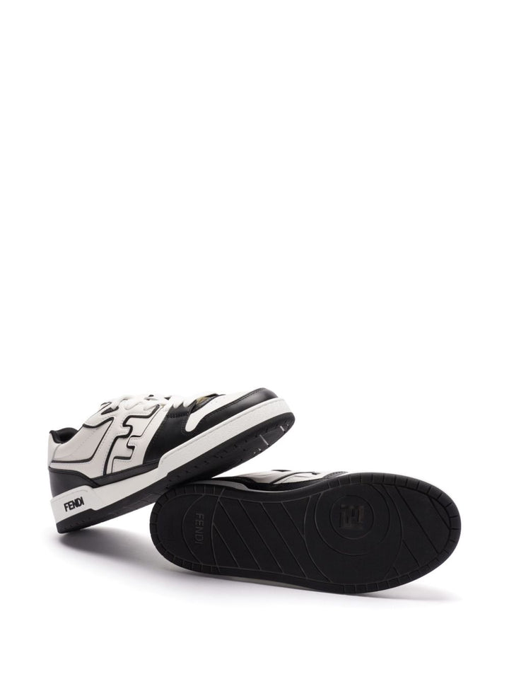 FENDI
sneakers bianco/nero con patch logo