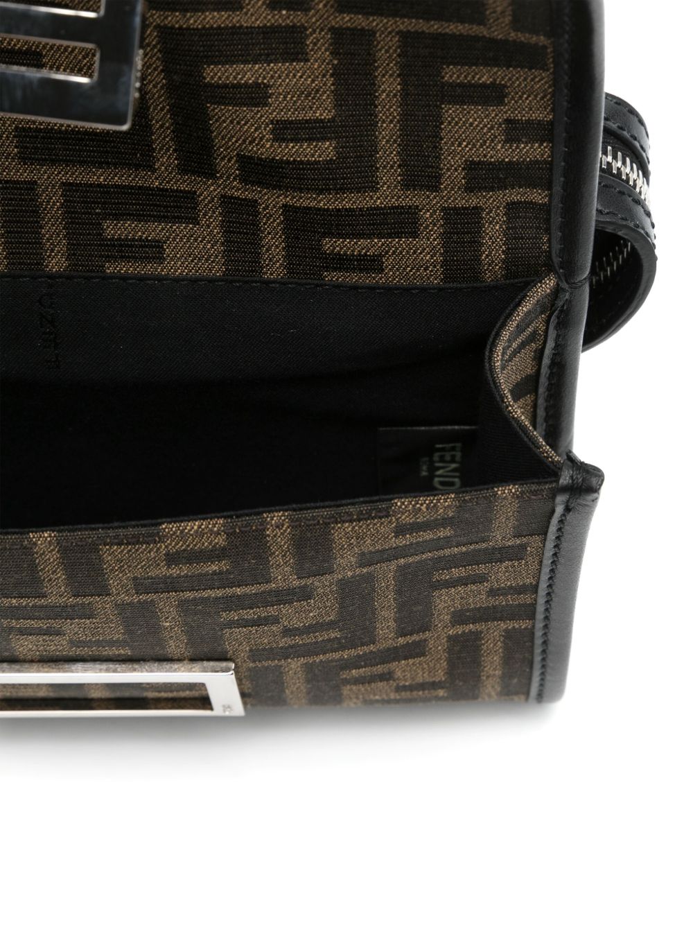 FENDI
Borsa messenger Double Baguette