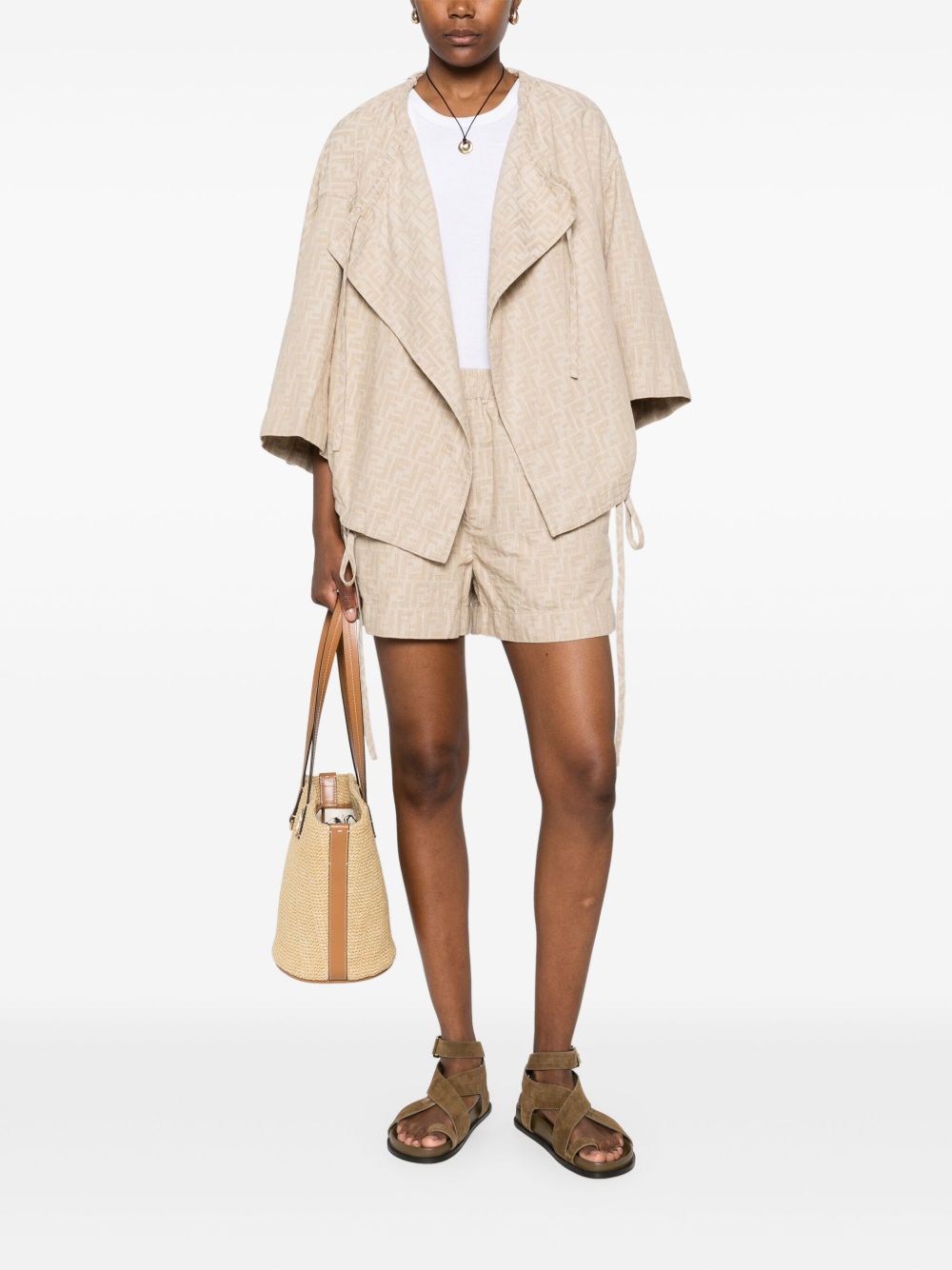 Fendi Short
Short in chambray FF beige
