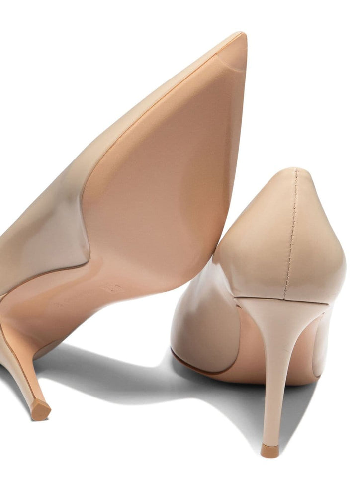 Gianvito Rossi
Pumps a punta