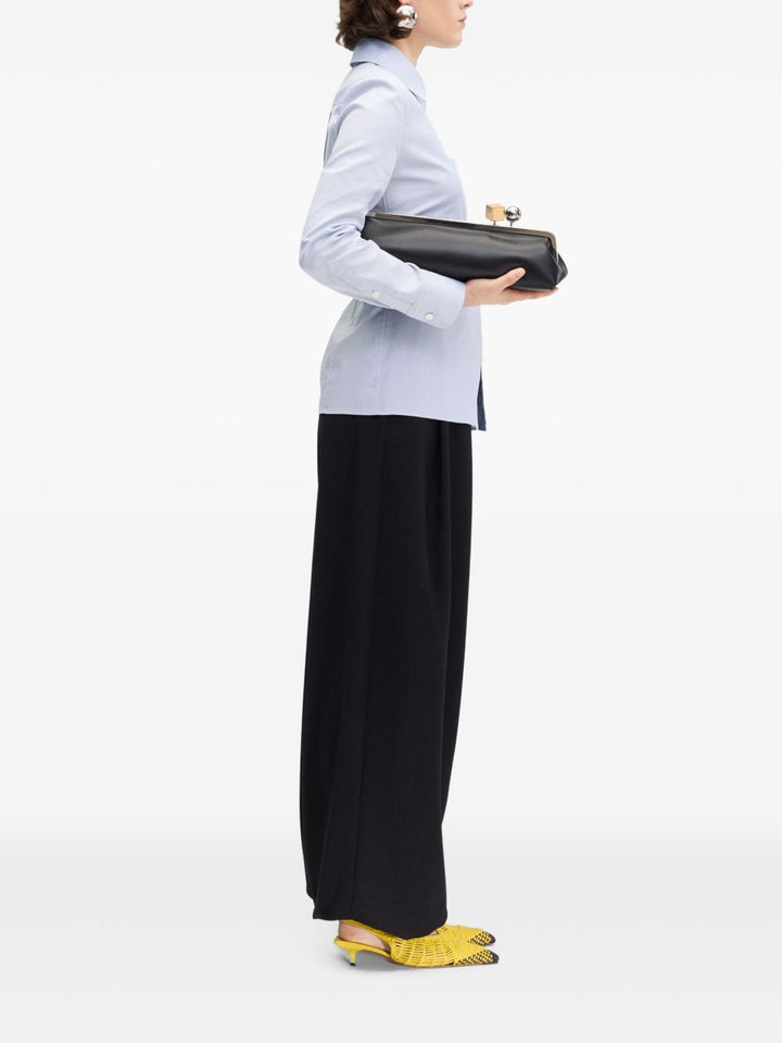Jacquemus
The suit shirt