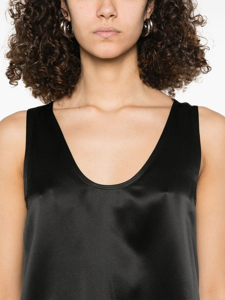Max Mara
Top Filly