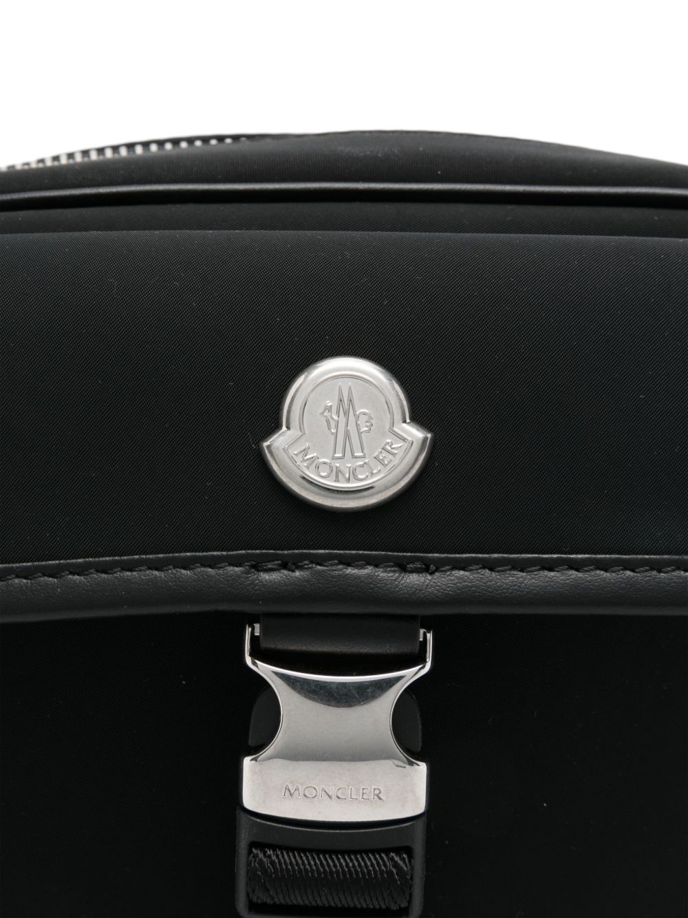 Moncler
Borsa a tracolla New Trick