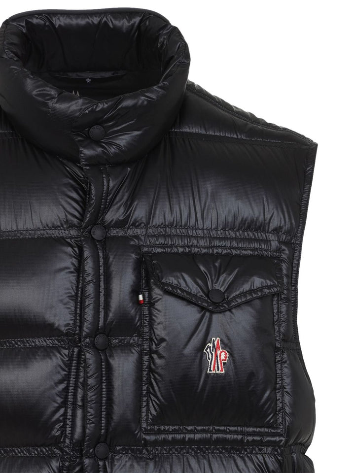 Moncler Grenoble
Gilet con ricamo