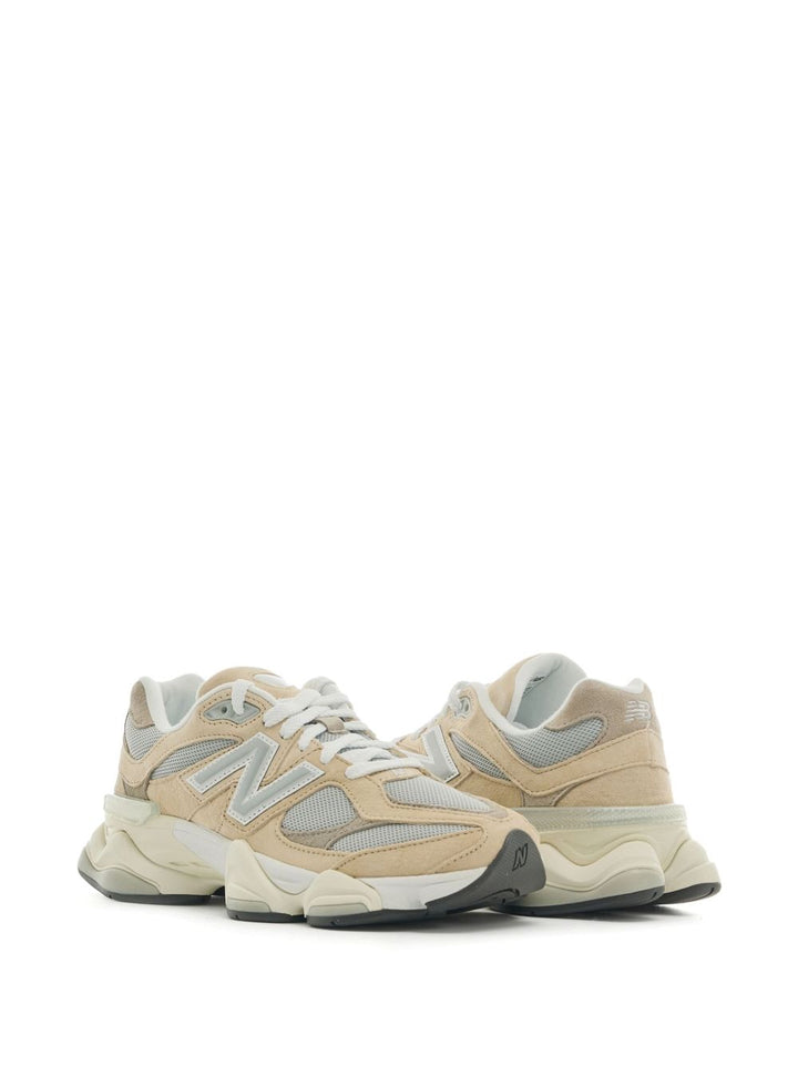 New Balance
Sneakers 9060