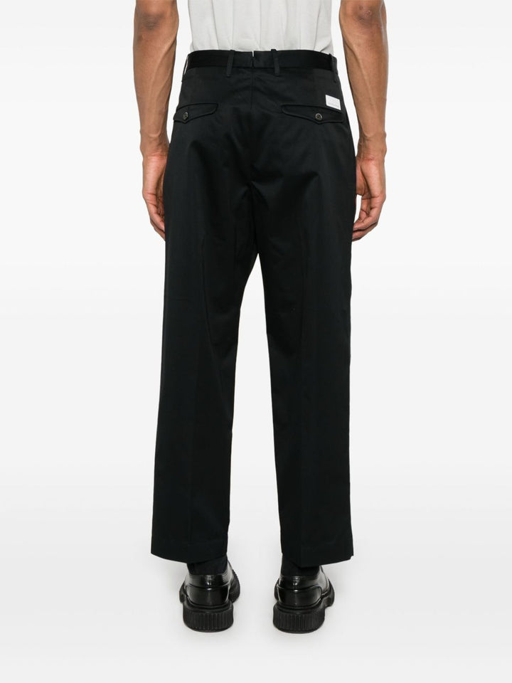Nine In The Morning
Pantaloni Kai