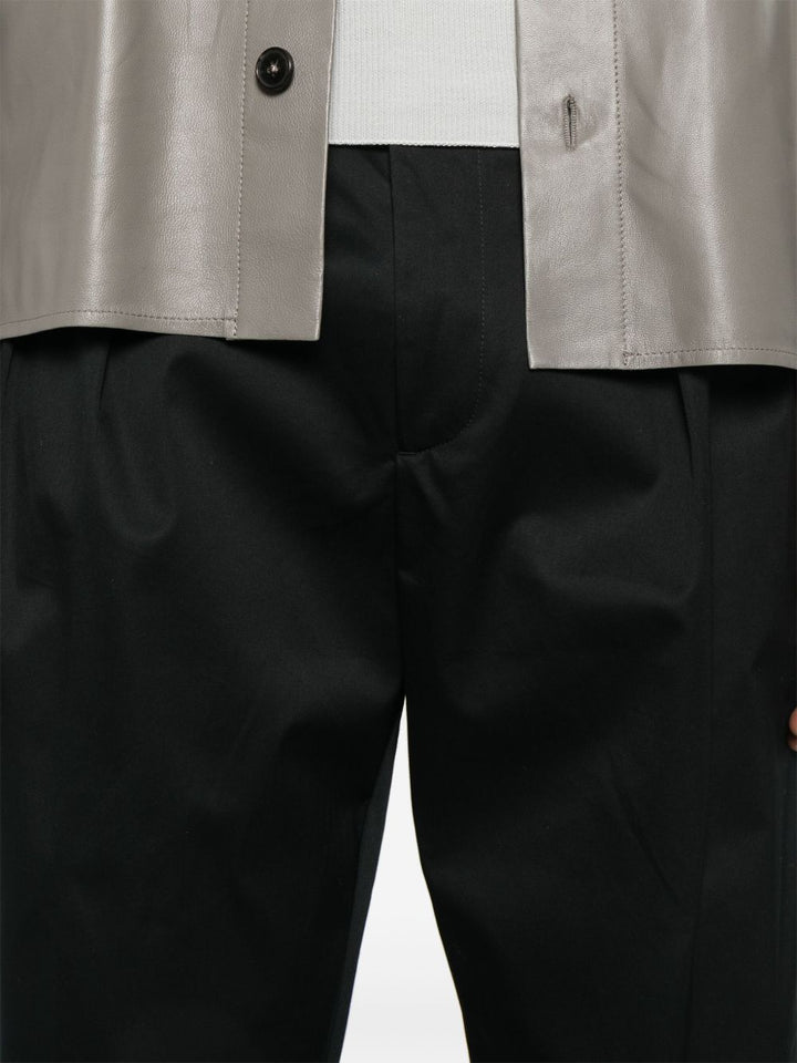 Nine In The Morning
Pantaloni Kai