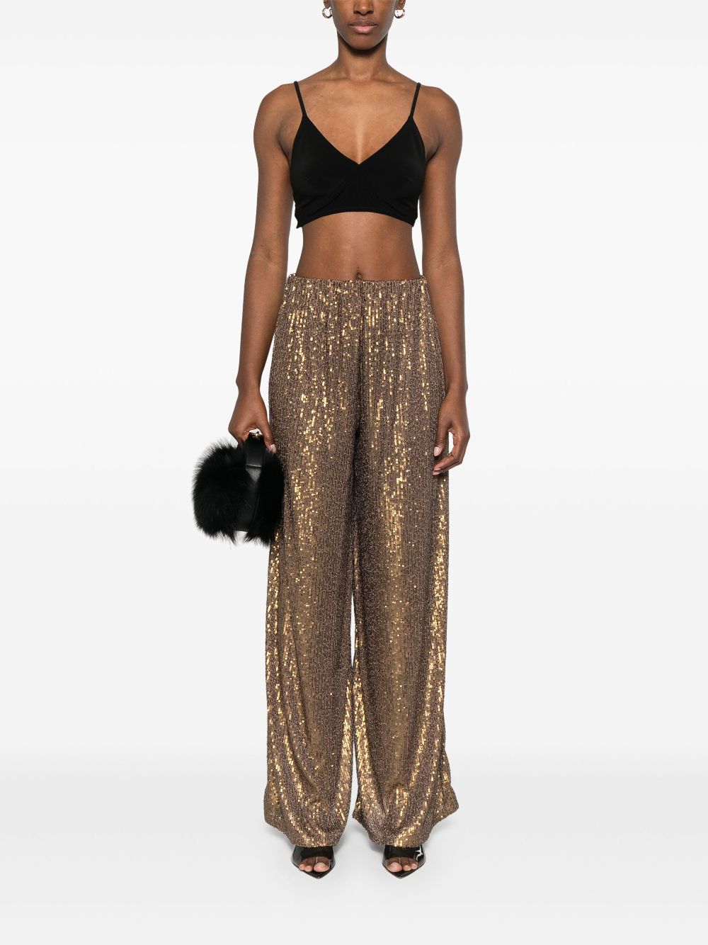 Norma Kamali
Top crop