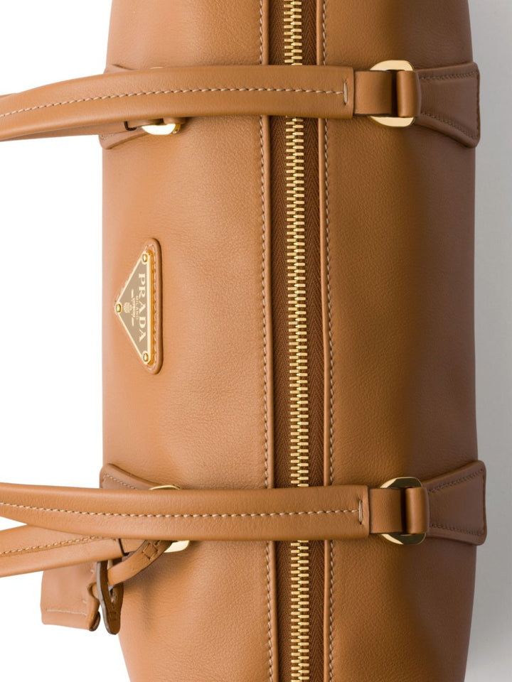 Prada
Borsa tote media in pelle