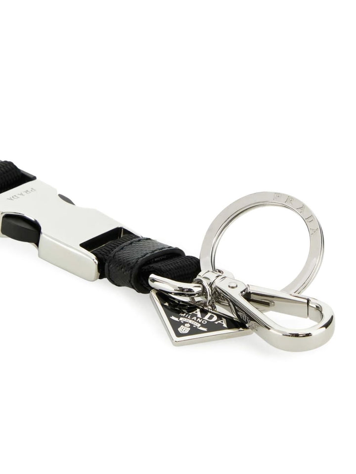 Prada
portachiavi con logo inciso