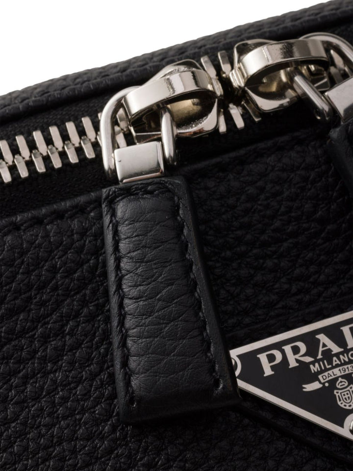 Prada
Borsa a spalla in pelle